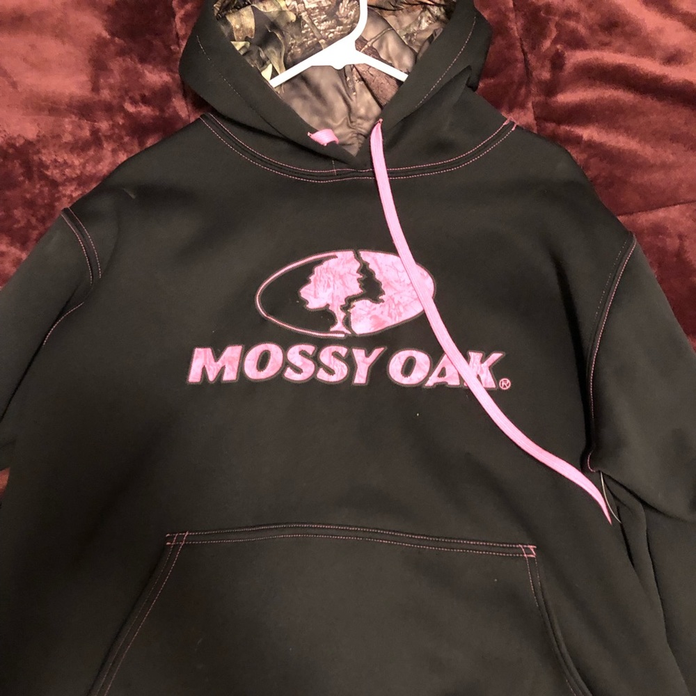 Mossy oak pink and camp sweater